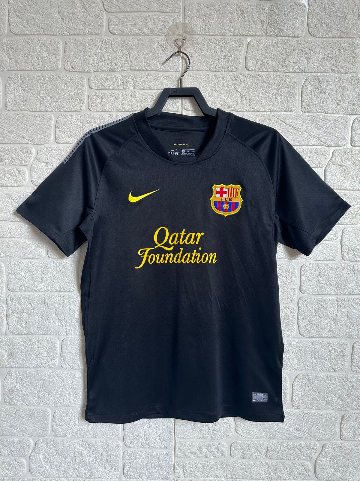 Retro Barcelona Away Jersey 2011/12