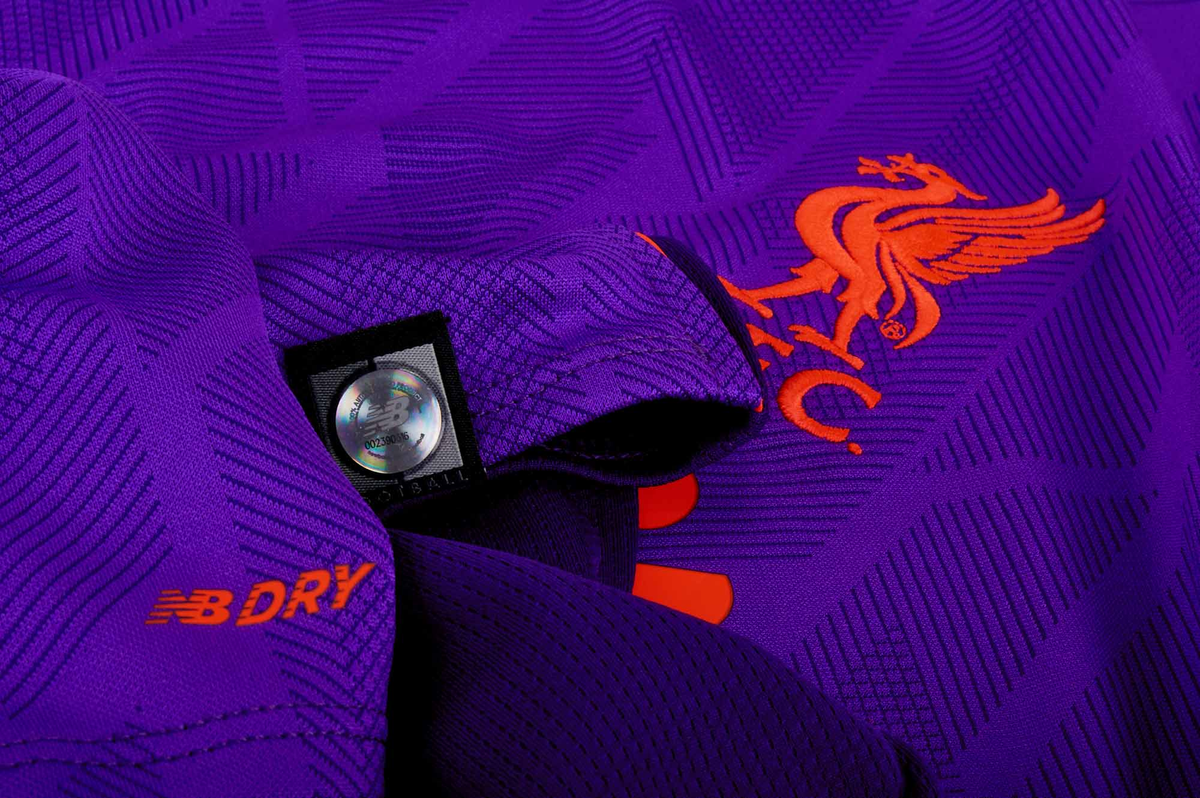 Retro Liverpool Away Jersey 2018/19