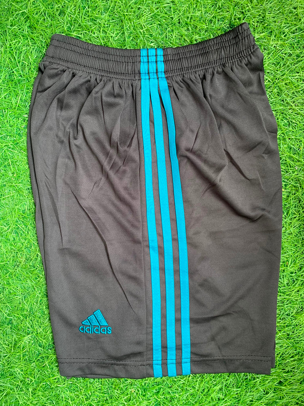Retro R Madrid Away Shorts 2017/18
