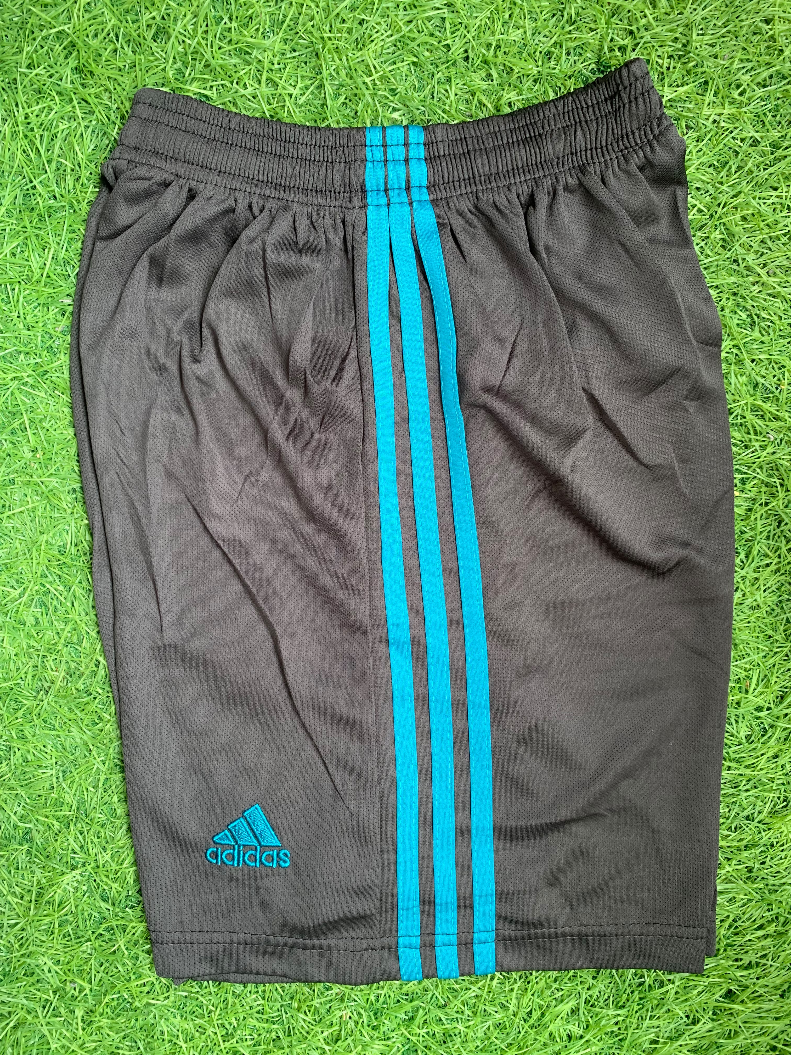 Retro R Madrid Away Shorts 2017/18