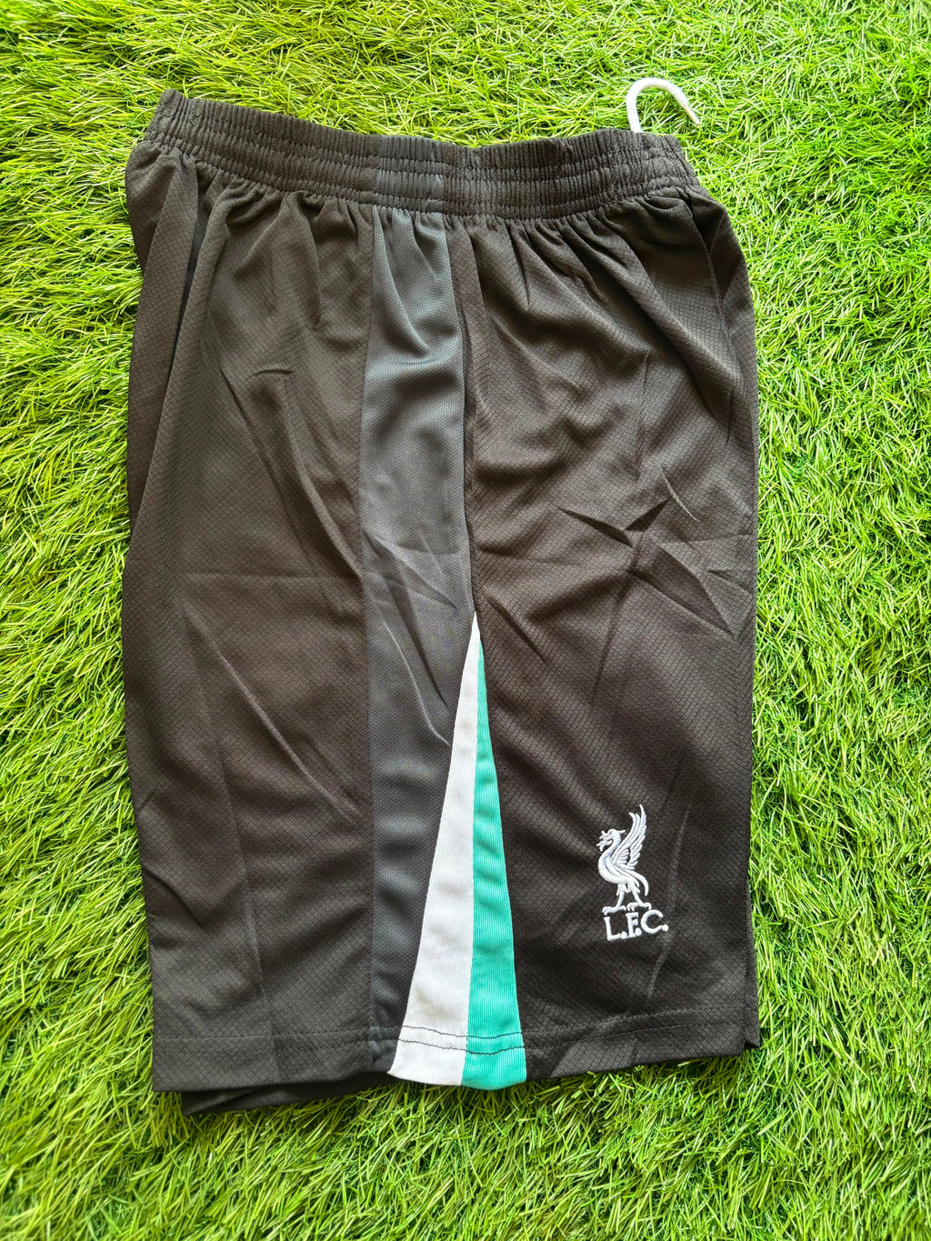Liverpool Away Black Shorts 2024/25