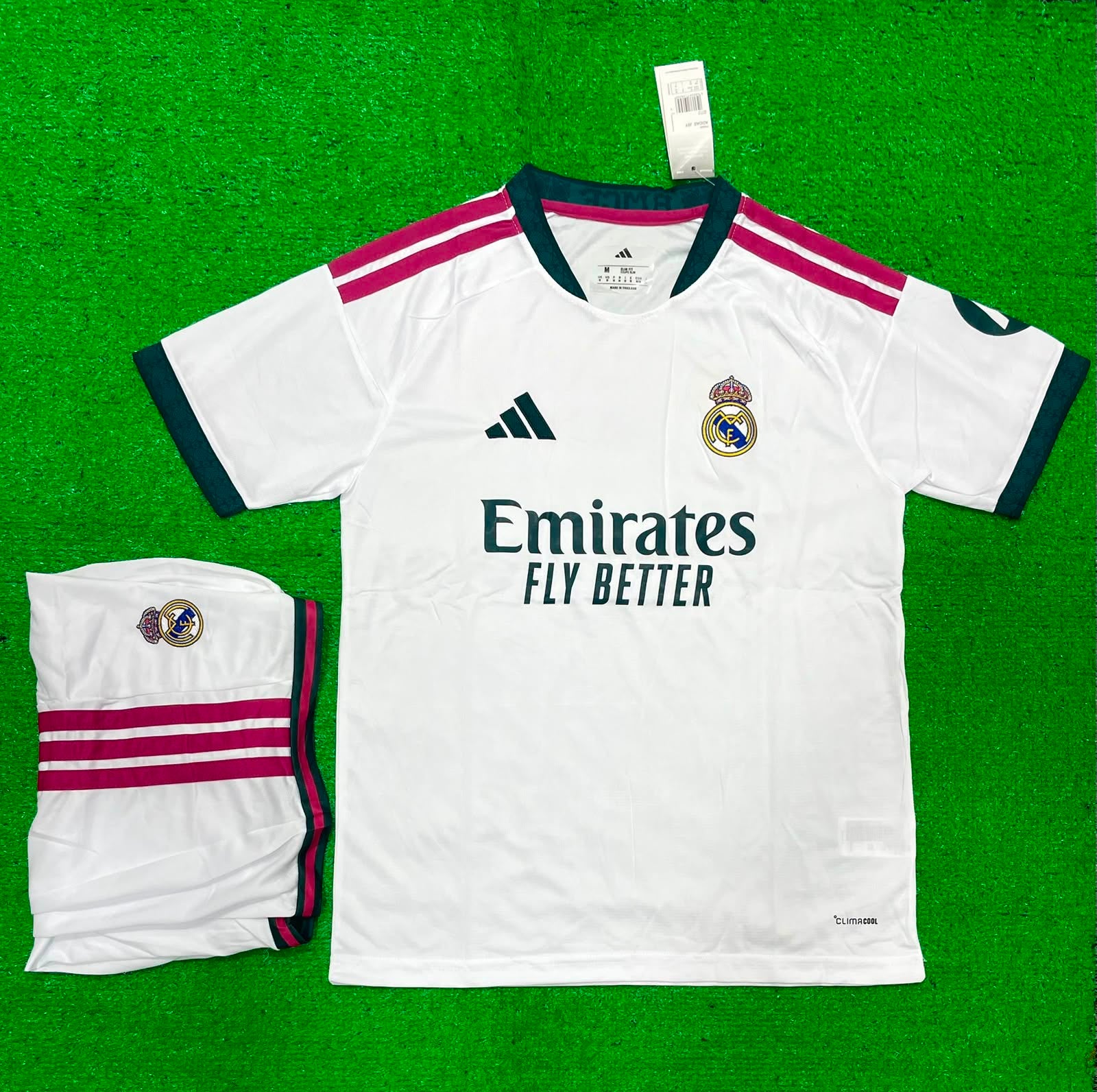 R Madrid Home Jersey & Shorts 2026/27 [Premium Quality]