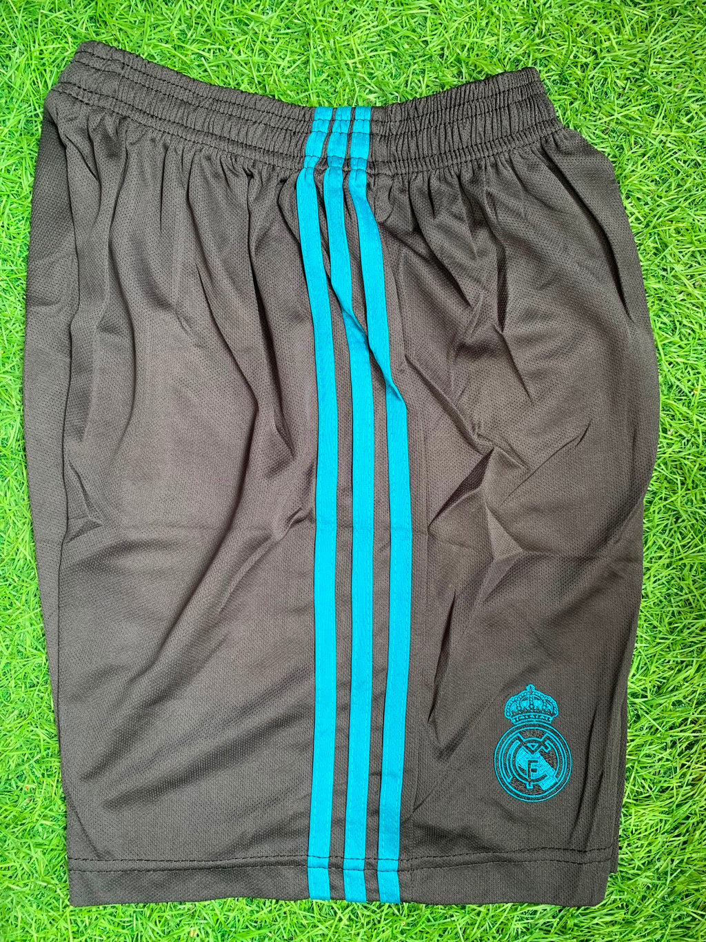 Retro R Madrid Away Shorts 2017/18