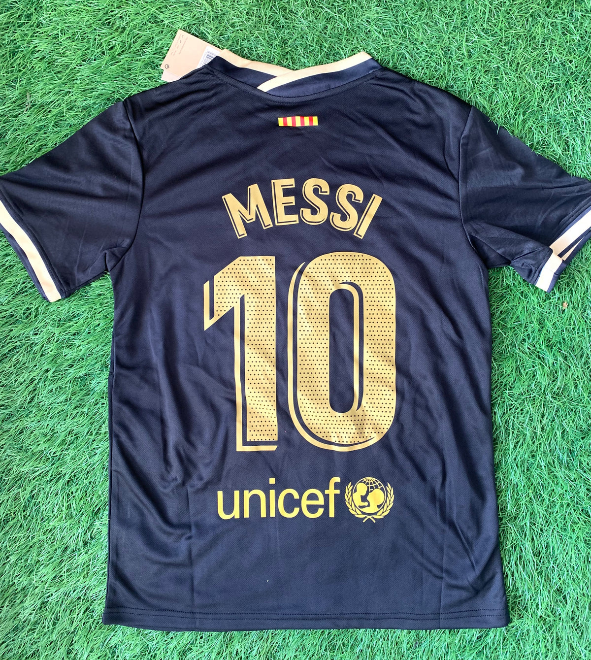 Retro Messi Barcelona Away Jersey & Shorts 2020/21 [Premium Quality]