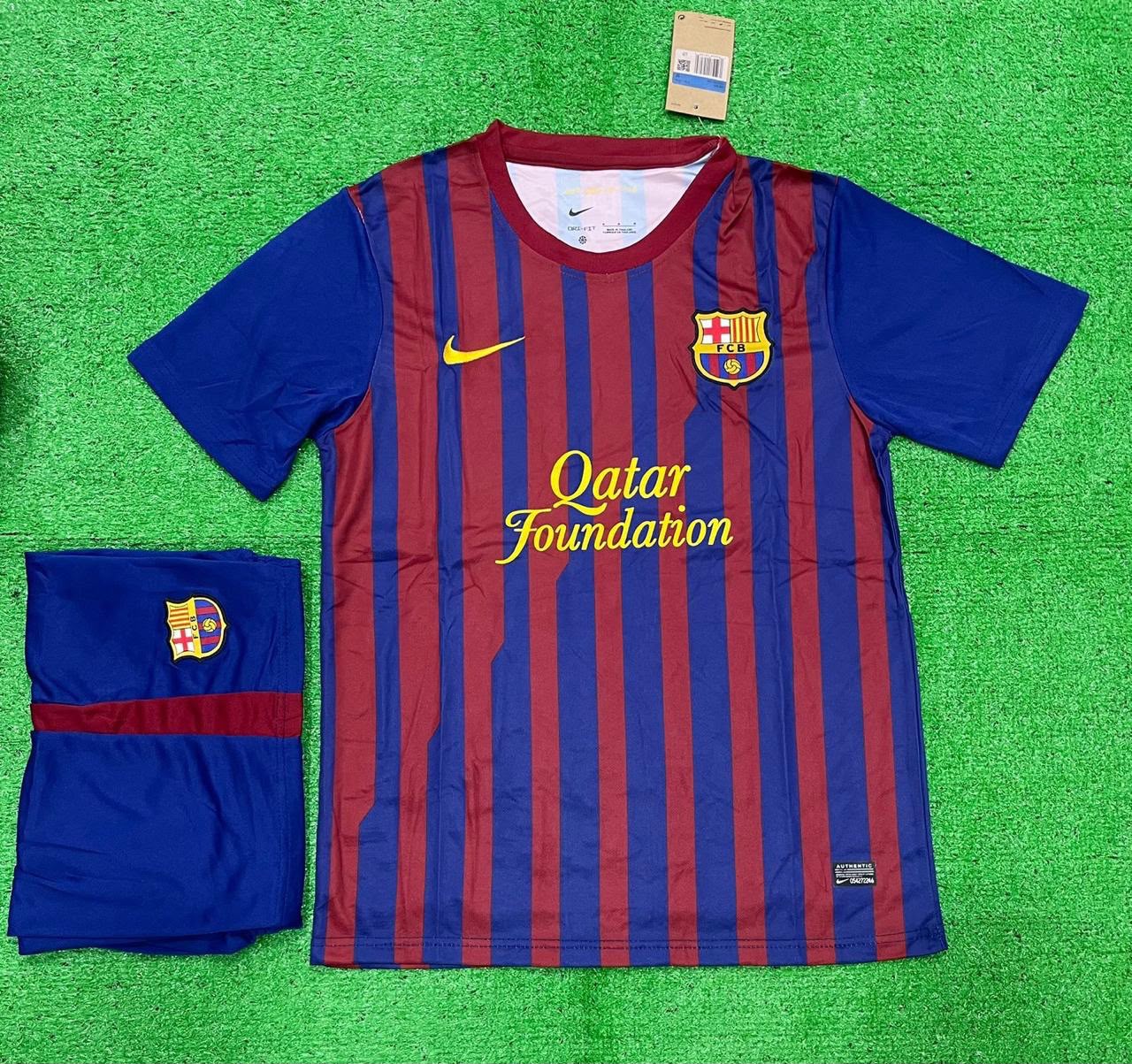 Retro Barcelona Home Jersey & Shorts 2011/12
