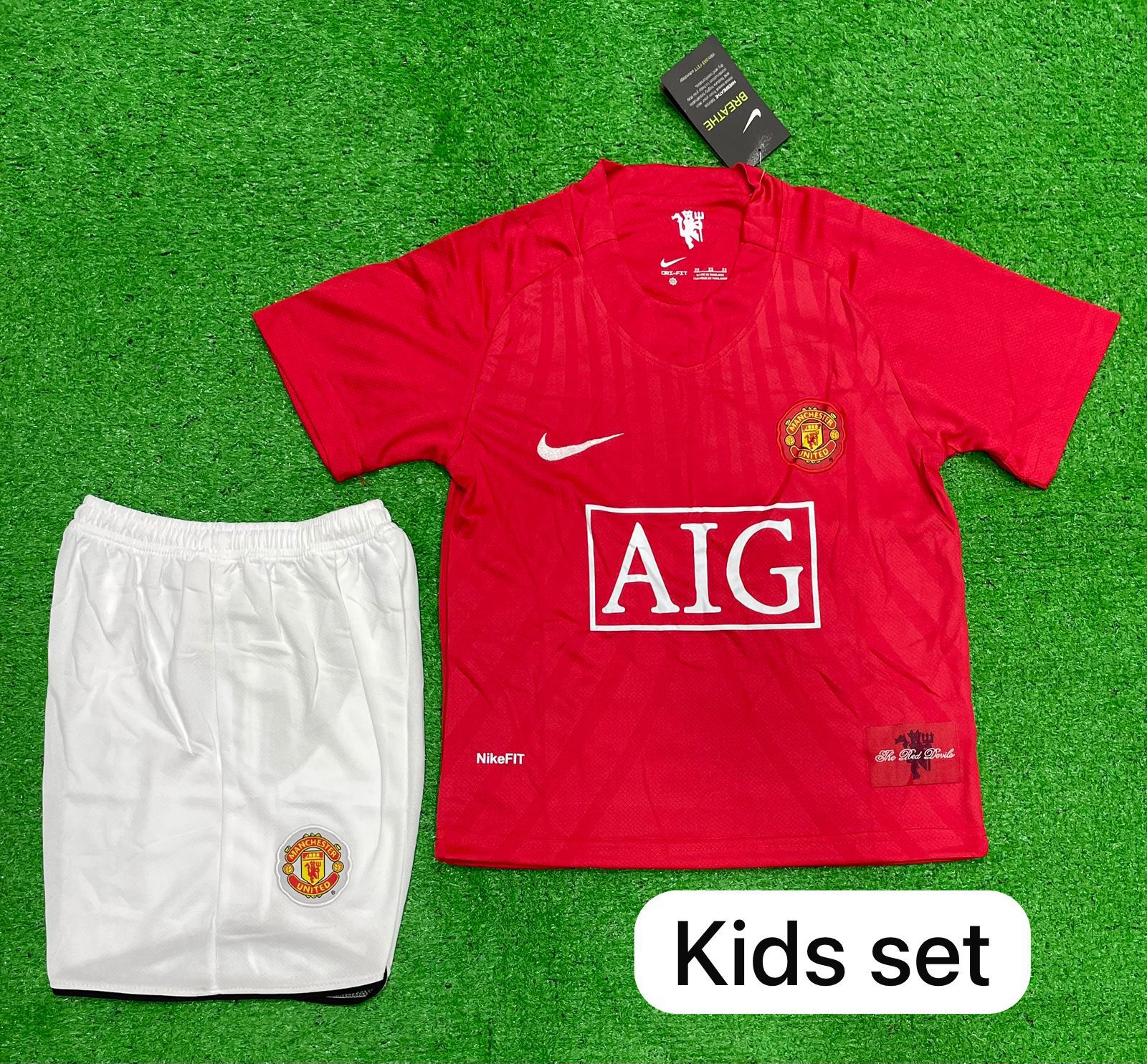 Retro Manchester United Home Kids/Youth  Jersey & Shorts 2007/08
