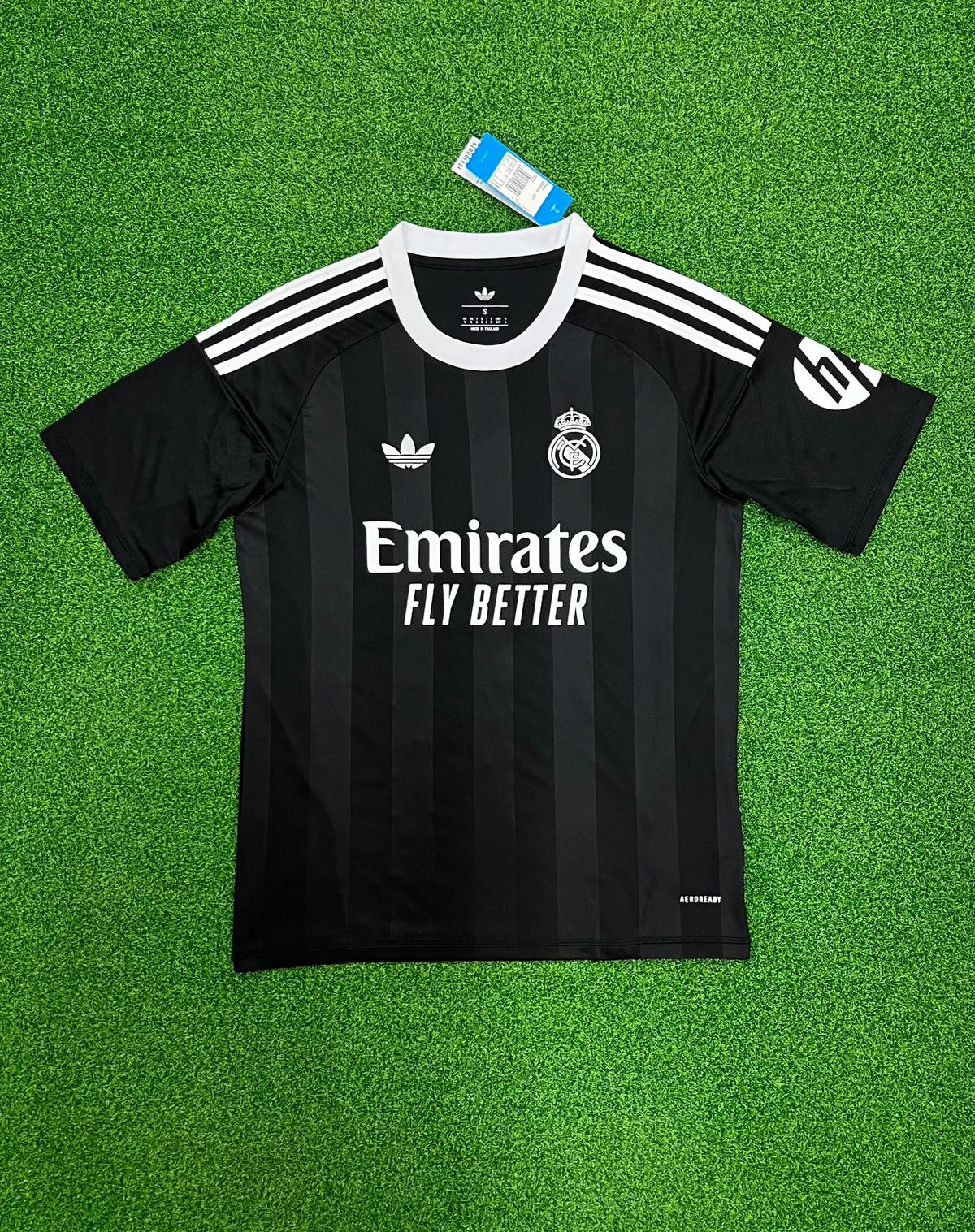 Real Madrid Goal Keeper Jersey 2025/26 [Superior Quality]