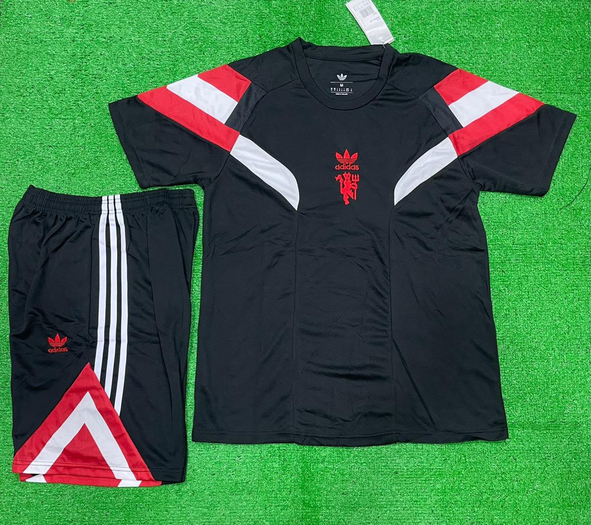 Manchester United Pre-Match Jersey & Shorts 2025/26 [Premium Quality]