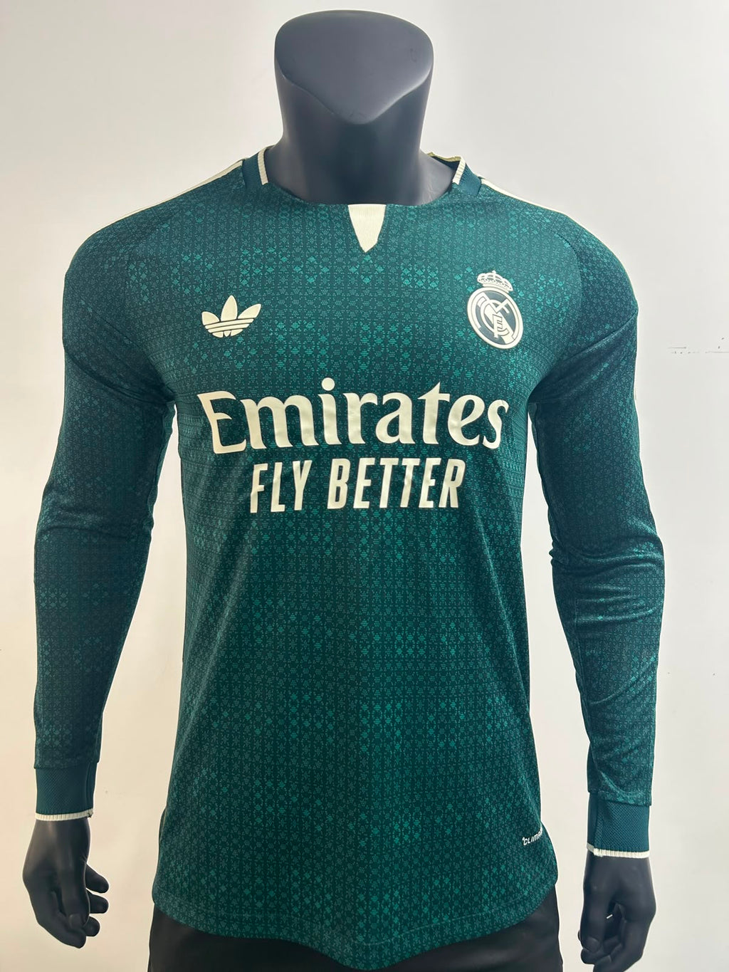 R Madrid Away Full Sleeve Jersey 2026/27 [Player's Quality]
